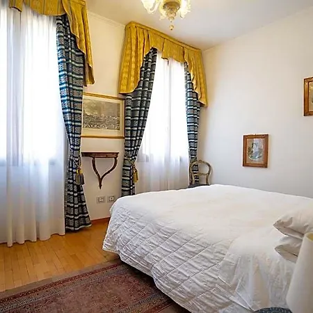 Ca' Angeli 4* Venedig